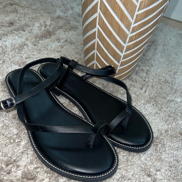 Black Sandals - Picture 3 of 6